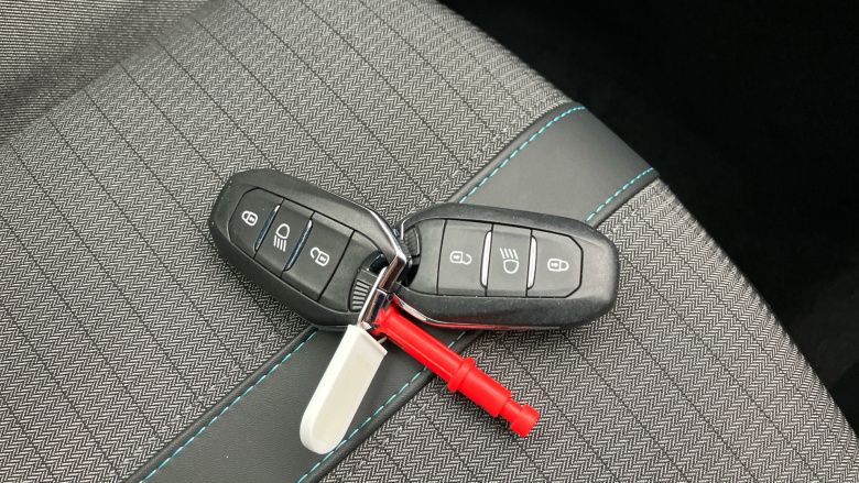 Peugeot 208 1.2 PureTech 100 Allure Premium 5dr Petrol Hatchback